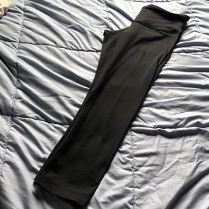 Black lululemon capri legging